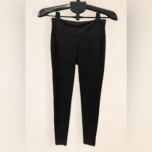 Athleta High Rise Leggings Small Black Gray Zigzag Pattern 27” Inseam EUC